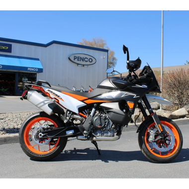 KTM 890 SMT 2024