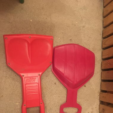 Lot de 2 luges-pelles