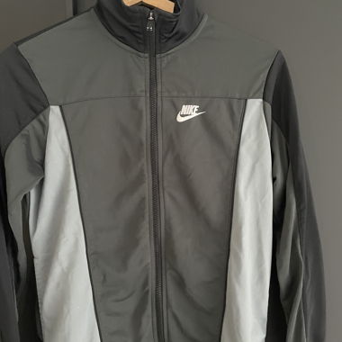 Jaquette Nike
