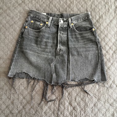 Jupe en jean Levi's noire et grise