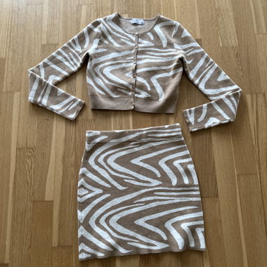  Bershka 2-teiliges Set Cardigan & Rock