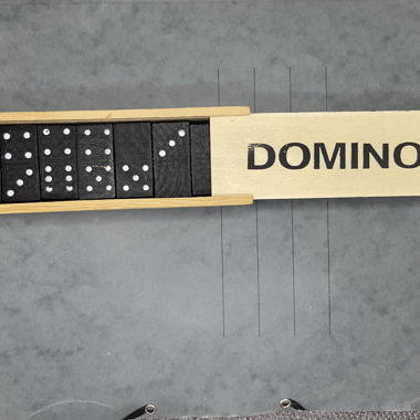 Gioco di domino in legno – Compatto e leggero!