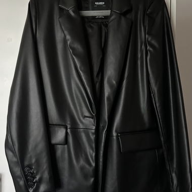 Blazer noir en simili cuir