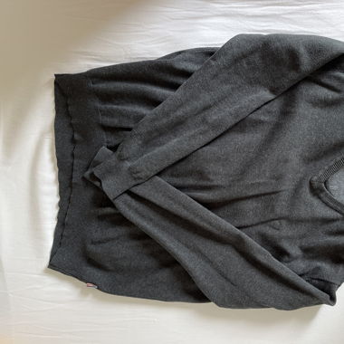 Pull gris