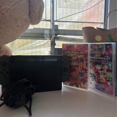 Nintendo Switch Gen 1 inkl. 2 Spiele