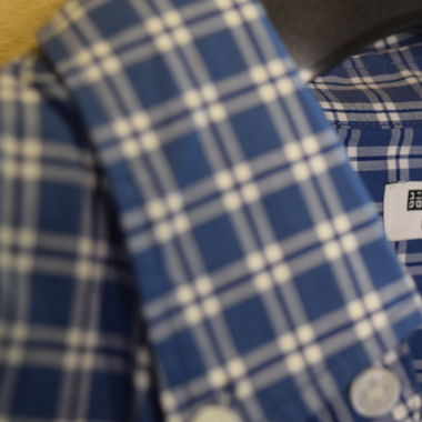 Chemise bleue à carreaux blancs Uniqlo