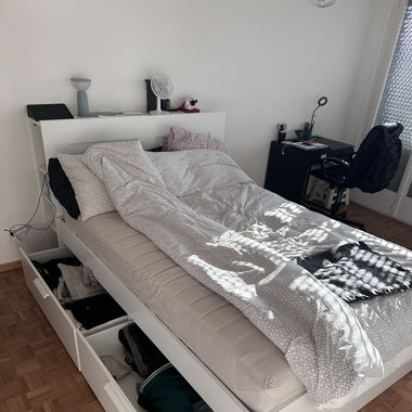 Lit Ikea Bramnes