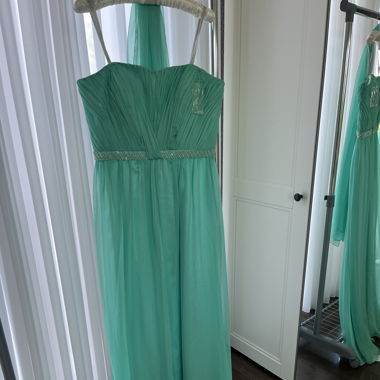Mikael Aghal Damen Abendkleid