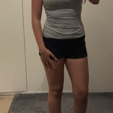 Gina Tricot Pantaloncini corti aderenti