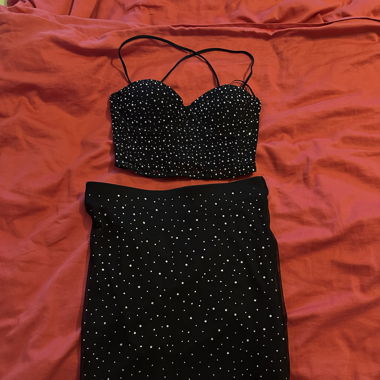 party-oufit