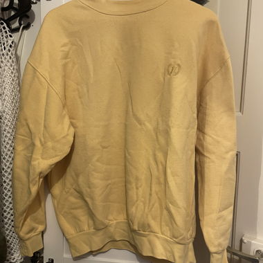 Sweat-shirt jaune taille M