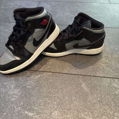 Nike Air Jordan Mid Sneaker nero/grigio