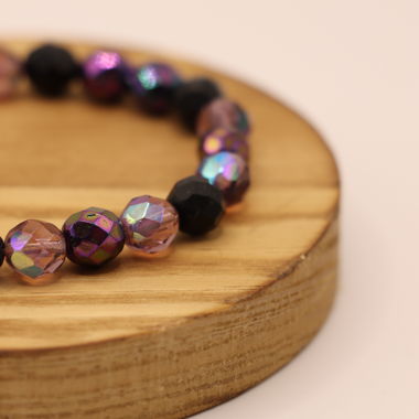 Armband aus tschechischen Glasperlen