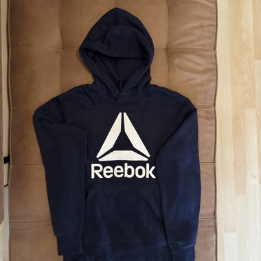 Navyblauer Pullover-Hoodie
