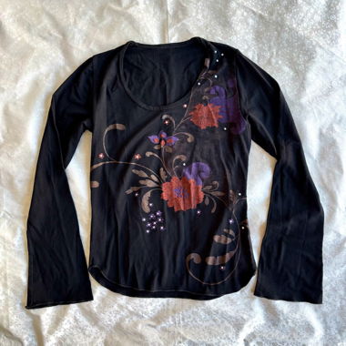 “Piu” Made in France rhinestone detail long sleeve