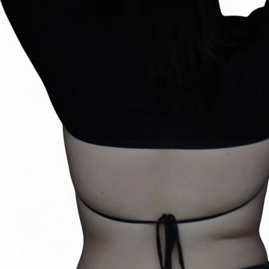 backless shirt