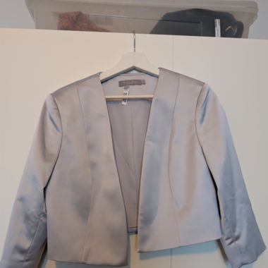 Festlicher Bolero in Grau/Silber 