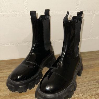 Stylische Lack-Chelsea Boots - Nly by Nelly