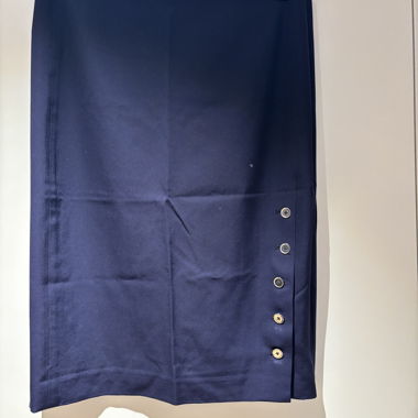 Gonna dritta in lana blu navy con spacco laterale