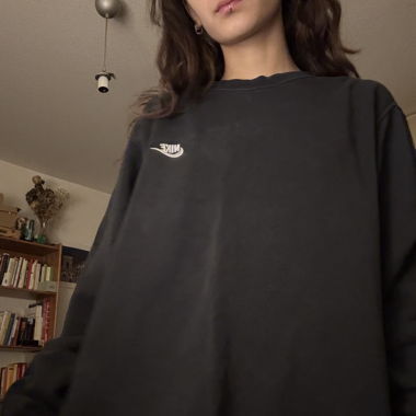 nike sweater 