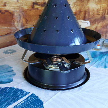 Forno da tavolo nero con bruciatore