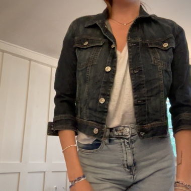 kurze Jeansjacke