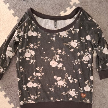 Blumenshirt