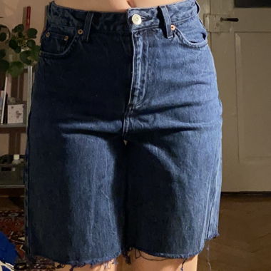 Dunkelblaue Jeans Shorts