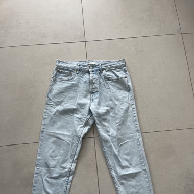 Jeans bleu clair - coupe droite 