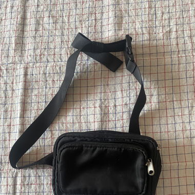 Schwarze Bauchtasche 