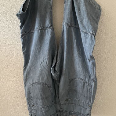 Three-quarter jeans