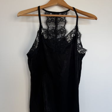 Spitzentop schwarz