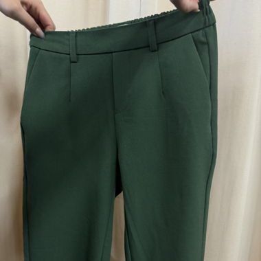 Grüne Stoffhose