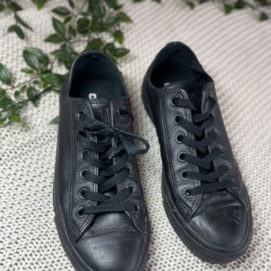 Converses cuire 