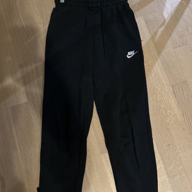 Training pants