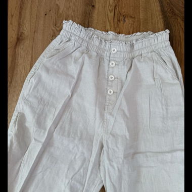 Weisse Leinenhose