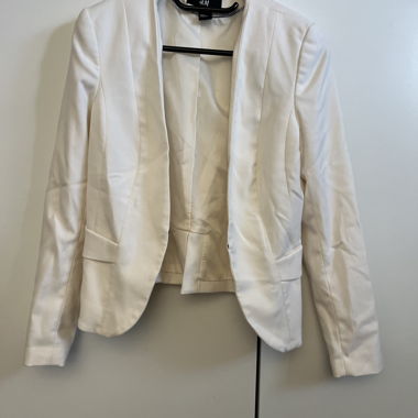H&M white blazer Size S/36