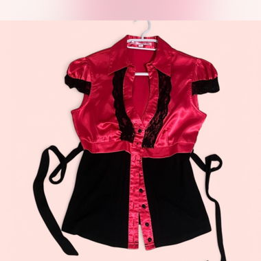 Hot pink Y2K top 