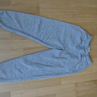 Graue Jogginghose Gr. S