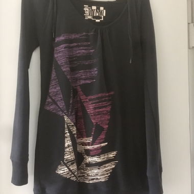 Hoodie by Volcom