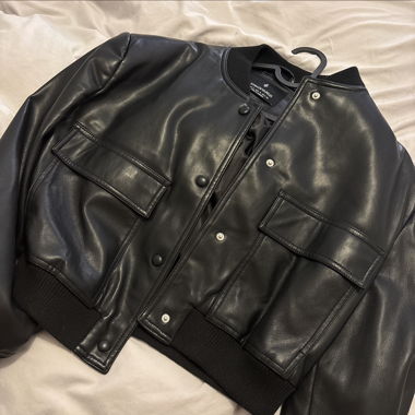blouson en cuire court 