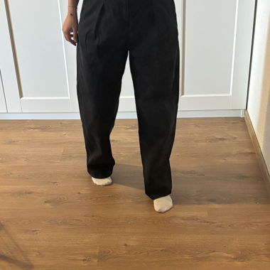 Pantaloni neri a vita alta Uniqlo 