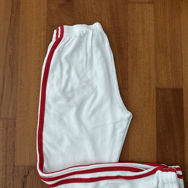 Pantaloni tuta