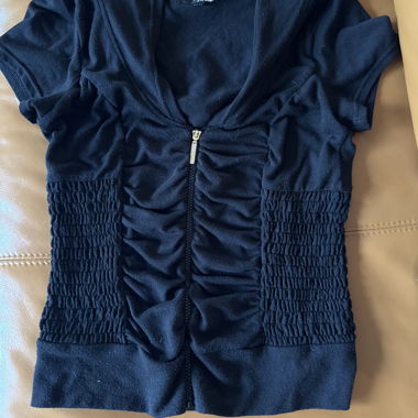 Schwarzes Zip-Top