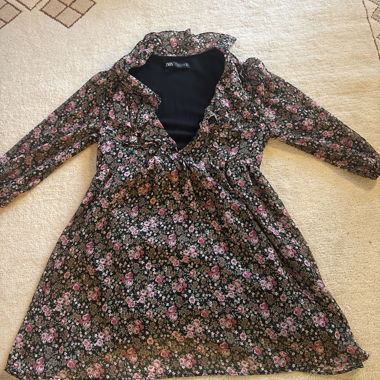 Zara Blumenkleid