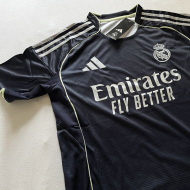 Real Madrid 25/26 L away kit Fussballtrikot