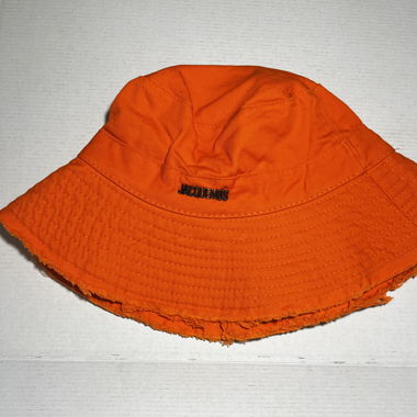 Bob Jacquemus orange