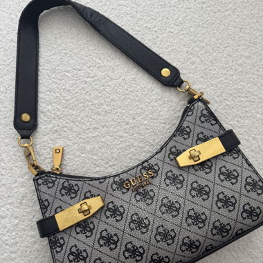 Borsa a tracolla Guess con monogramma