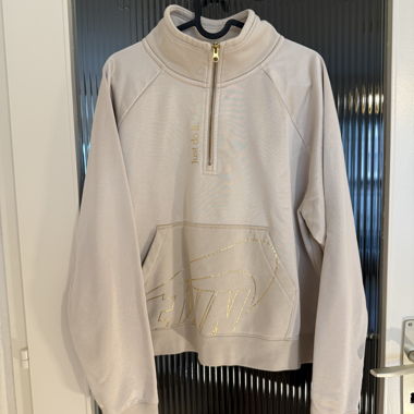 Beige Nike Sweatshirt