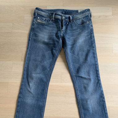 Jeanshose Diesel, Gr.28